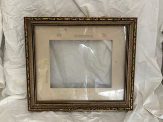 Marco de fotos vintage dorado