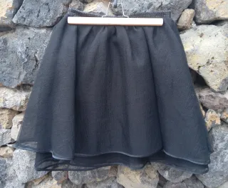 Falda fiesta NAF NAF negra