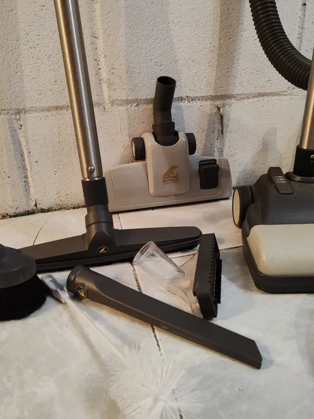 Aspirador Delphin: Limpieza y Aire Puro