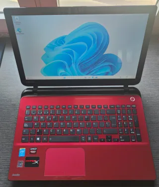 Toshiba Satellite LB-50-B-18E Rojo