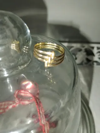 Anillo bañado en oro 18K nudo