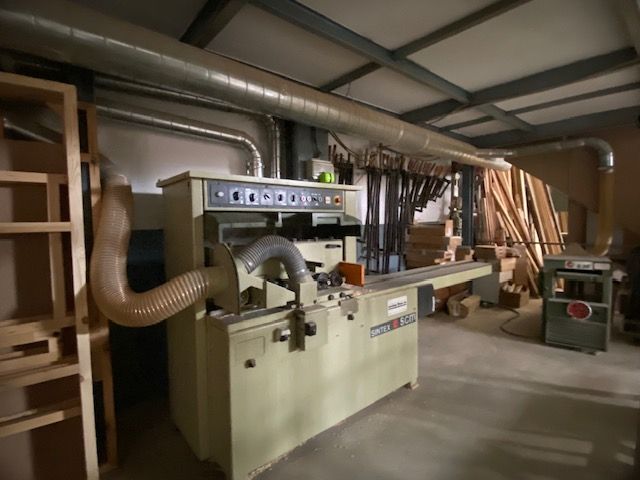 Sierra de cinta para cortar espuma