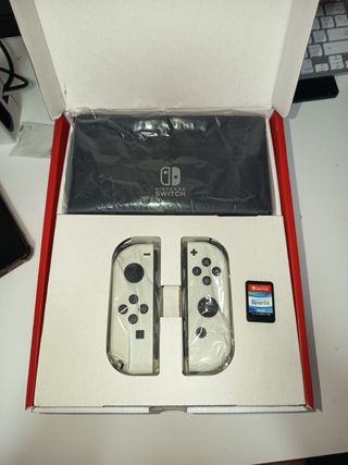 Custodia OLED bianca per Nintendo Switch + Game+ 