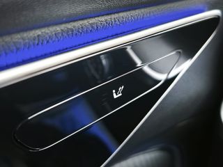 MERCEDES-BENZ C220D ESTATE 200cv AMG