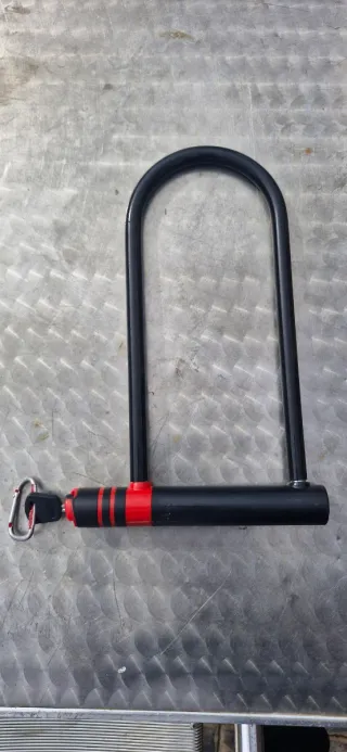 Candado U-LOCK Negro con Llave