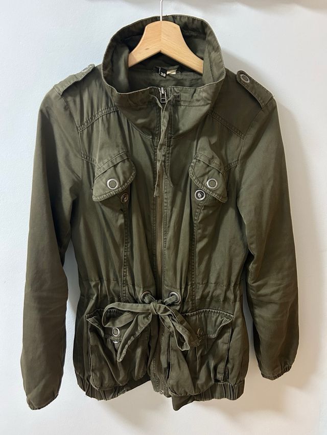 Chaqueta verde militar