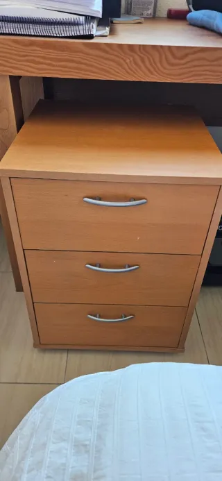 Cassettiera in legno