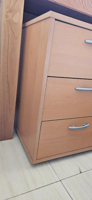 Cassettiera in legno