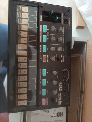 Korg Volca FM2 Sintetizador