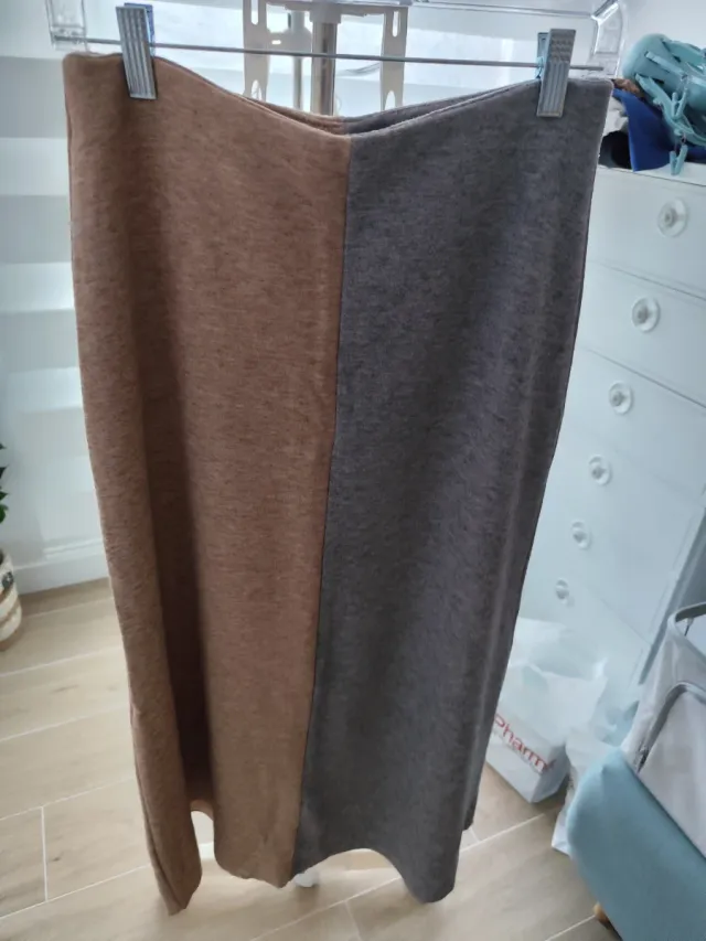 Falda punto bicolor evase