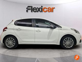 Peugeot 208 5P STYLE 1.2L PureTech 60KW (82CV)
