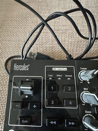 Hercules DJControl Instinct Mixer console