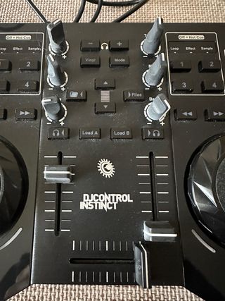 Hercules DJControl Instinct Mixer console