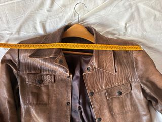 Chaqueta de cuero marrón