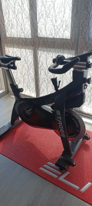 Bicicleta Spinning Stages