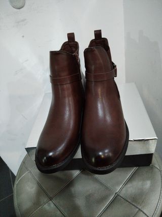 Stivaletti donna marrone n.39