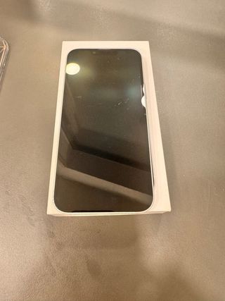 iPhone 16e 128 GB bianco - batteria al 100%