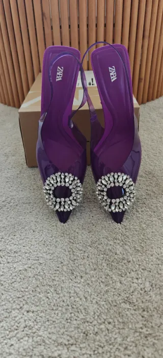Tacones Zara Morados Pedrería