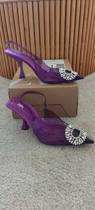 Tacones Zara Morados Pedrería