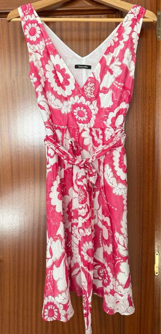 Vestido Tintoretto floral rosa y blanco