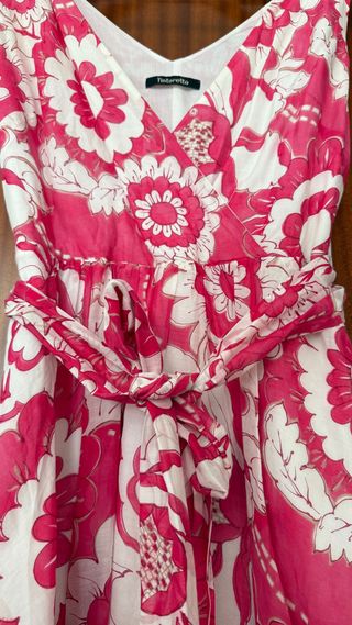 Vestido Tintoretto floral rosa y blanco
