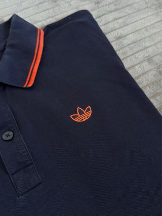 Polo Adidas Vintage Azul Marino y Naranja