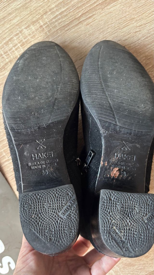 Botines ante Haket negros
