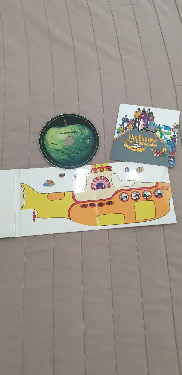 CD The Beatles Yellow Submarine