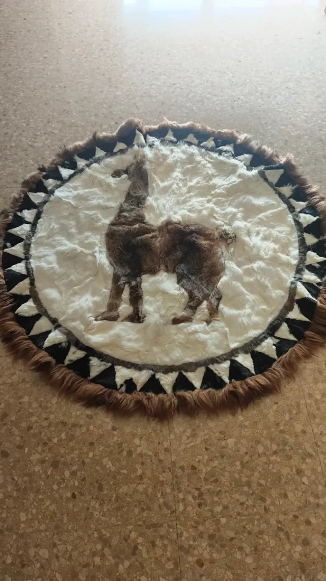 Alfombra redonda piel de llama