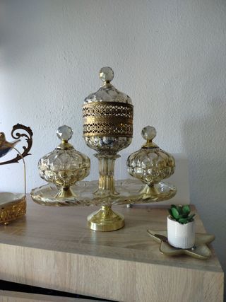 Lampadari in metallo dorato e cristallo