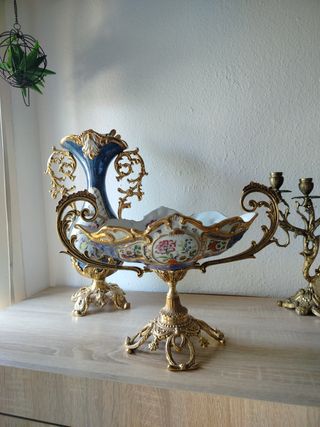 Lampadari in metallo dorato e cristallo