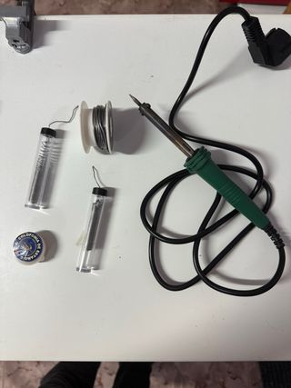 Soldador de estaño y accesorios