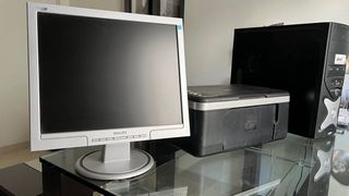 Impresora + torre + pantalla