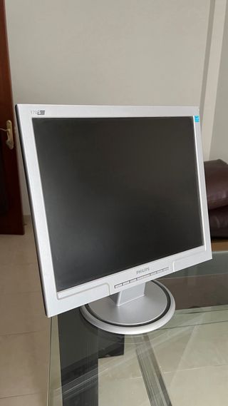 Impresora + torre + pantalla