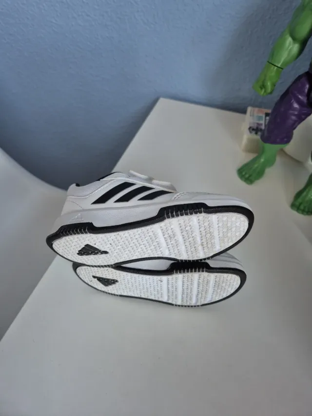 Zapatillas Adidas niño velcro