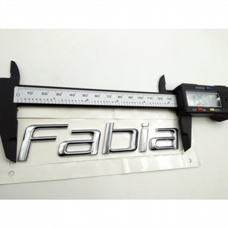 Emblema logo trasero Skoda Fabia