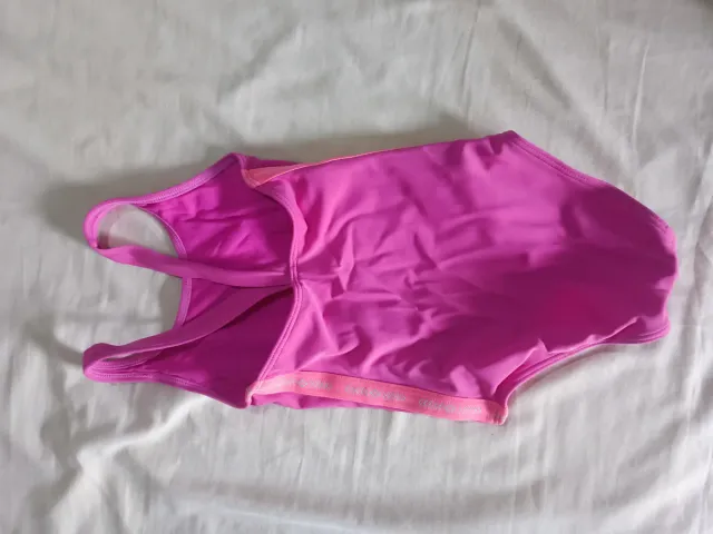 Pack Natación Niña 5 años: Bañador, Gorro y Calcet