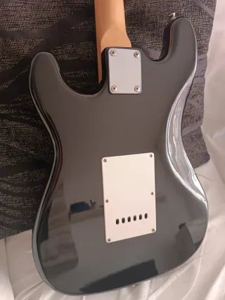 Guitarra Eléctrica Leem Stratocaster Negra