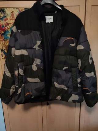 Cazadora Jack & Jones camuflaje XL