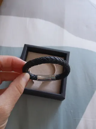 Pulsera trenzada cuero y cierre plateado