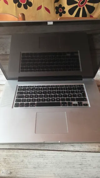 Macbook Pro 17 2011 para piezas