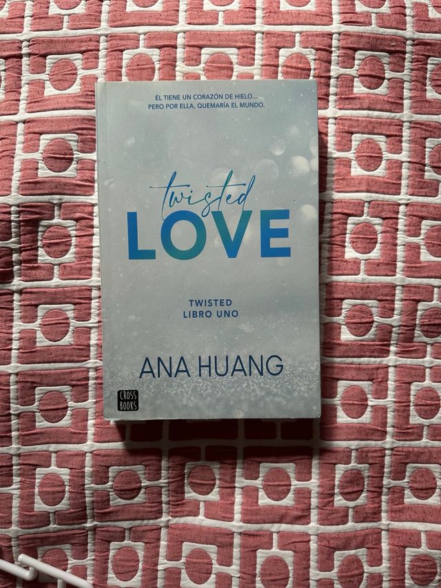Twisted 1. Twisted love
