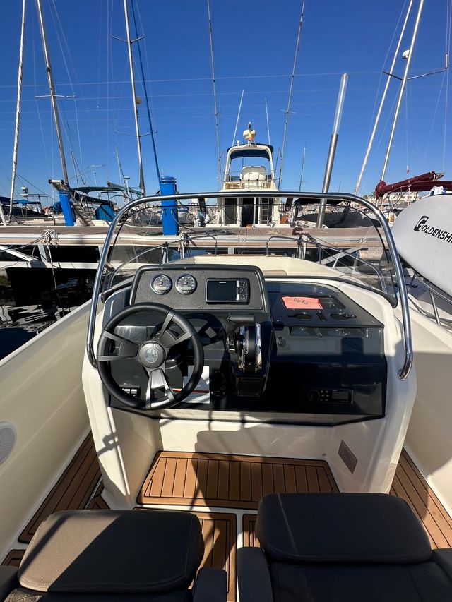 Quicksilver 605 Open