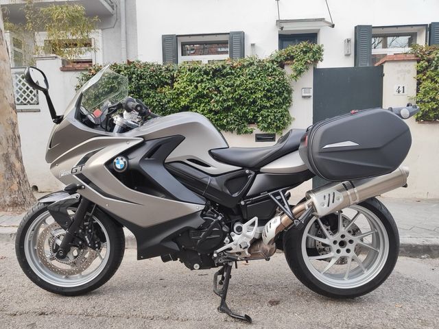 BMW F800 GT 2016 con maletas