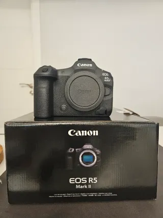 Canon EOS R5 Mark II Nueva+ bateria y tarjeta v90