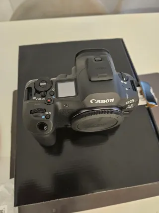 Canon EOS R5 Mark II Nueva+ bateria y tarjeta v90