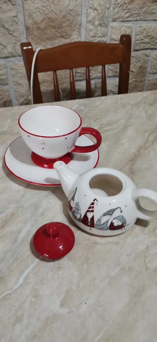 Teiera tazza con gnomi natalizi