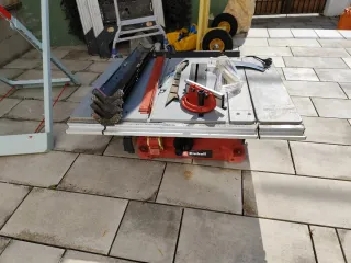 Einhell Sierra de mesa circular TC-TS 2225 U