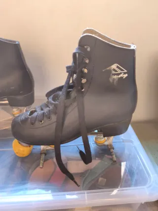 Patines artísticos negros
