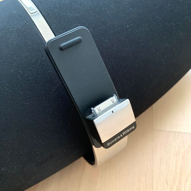 ALTAVOZ B&W ZEPPELIN AIR AVERIADO